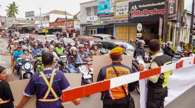 KAI Daop 1 Jakarta Intensifkan Sosialisasi Keselamatan di Perlintasan Sebidang, Imbau Pengguna Jalan Tidak Memaksakan Diri Saat Macet