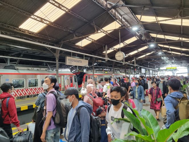 
 Mobilitas Warga Jateng-DIY Meningkat, Layanan Kereta Api Tumbuh Positif di Awal 2026