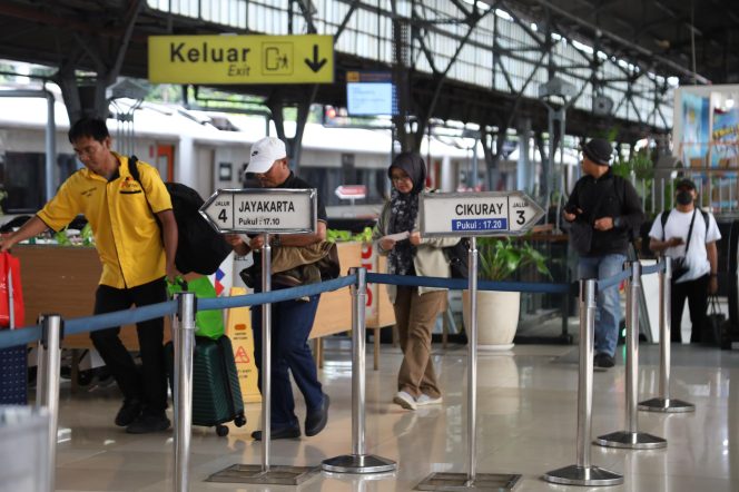 
 KAI Daop 1 Jakarta Jual 289 Ribu Tiket KA Lebaran untuk Keberangkatan 11–26 Maret 2026, Sejumlah Rute Masih Tersedia