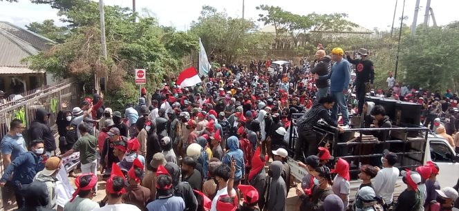 
 Warga Lingkar Tambang Desak PT CPM Angkat Kaki Dari Bumi Tadulako 