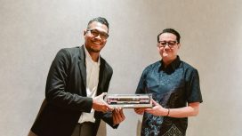 KAI Services dan PT Taman Wisata Candi melakukan pertemuan di kantor InJourney untuk membahas peluang kerja sama strategis di bidang keamanan, parkir, dan kebersihan destinasi wisata.