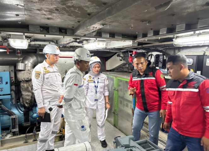 
 Uji petik kapal di Bali