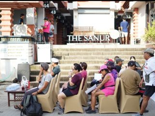 Peserta pemeriksaan kesehatan gratis di The Sanur, Bali