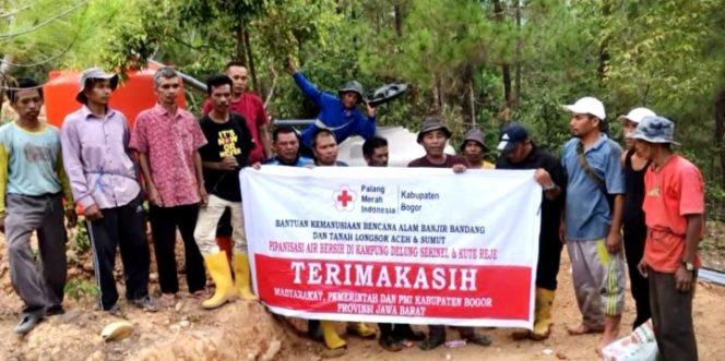 
 Air Bersih Akhirnya Mengalir di Pengungsian Wih Jamat