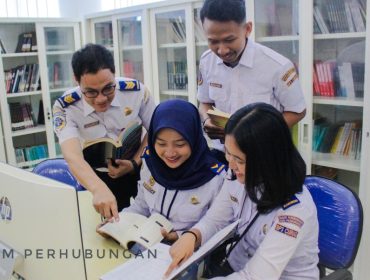 Suasana sekolah BPSDMP