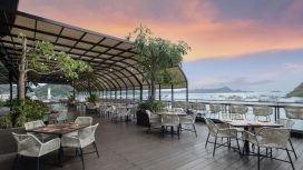 Suasana senja di hotel Meurorah Komodo