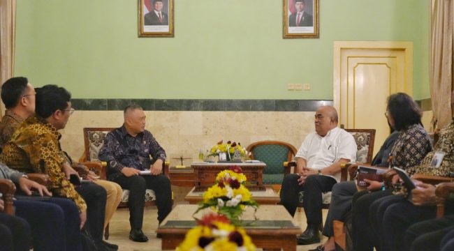 Menhub Dudu bersama Wagub DIY di Yogyakarta