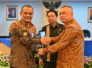 Menhub Dudy bersama Komisi V DPR dan Pemprov Jateng