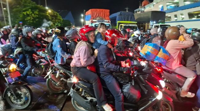 Pemudik dengan sepeda motor (ilustrasi/ist)