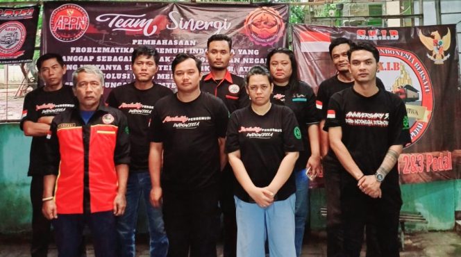 
 Komunitas pengemudi truk