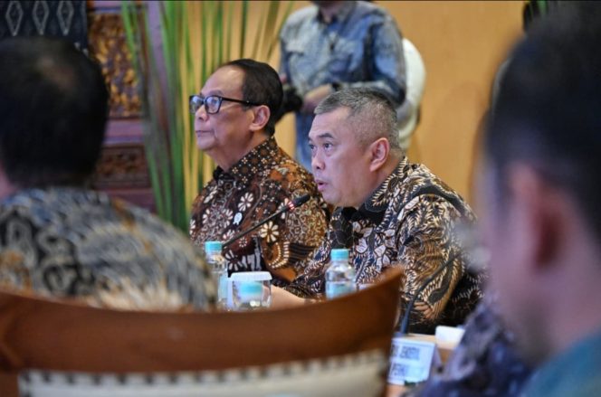 
 Menhub di sela pimpin Rakot Angleb