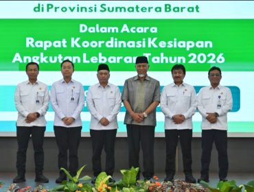 Menhub Dudy bersama Gubernur Sumbar dan jajaran Kemenhub