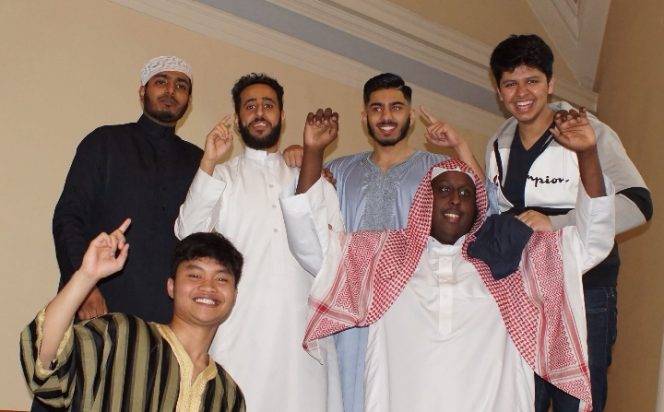 
 Swara Reiki January: Menjaga Iman di Negeri Ratu Elizabeth, Menemukan Makna Islam di Inggris