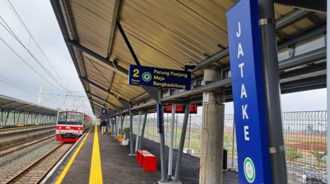 
 KAI Services Pastikan Kebersihan dan Keamanan di Stasiun Jatake