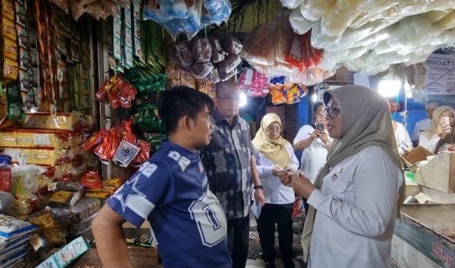 
 Cabai Rawit, dan Ayam Naik, Pemerintah Pantau Harga Pangan di Bekasi