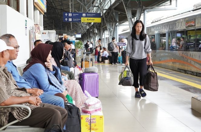 
 Tiket KA Libur Panjang Imlek 2026 Masih Tersedia, KAI Catat Penjualan Tembus 513 Ribu