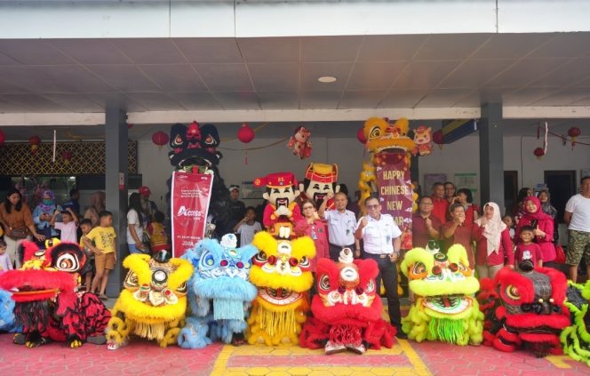 
 KAI Daop 7 Madiun Meriahkan Imlek dengan Barongsai di Stasiun