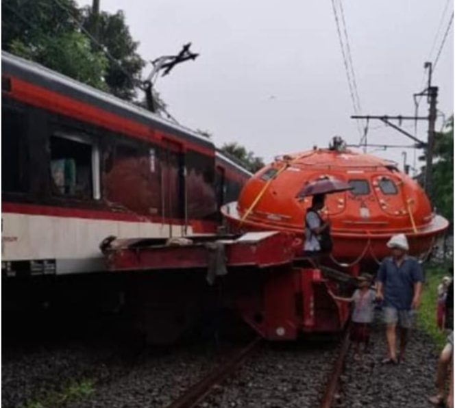 
 KA Basoetta VS Truk di Dekat Stasiun Poris, Perjalanan Dialihkan dan Sejumlah KRL Dibatalkan