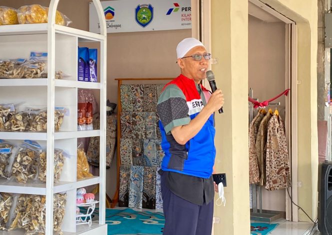 
 Teras Balongan Binaan Pertamina, Pusat Oleh-Oleh Makanan Khas Pesisir UMKM Indramayu