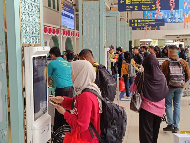 
 574 Ribu Tiket Lebaran 2026 Terjual dari Gambir dan Pasar Senen, 86 Ribu Kursi Masih Tersedia