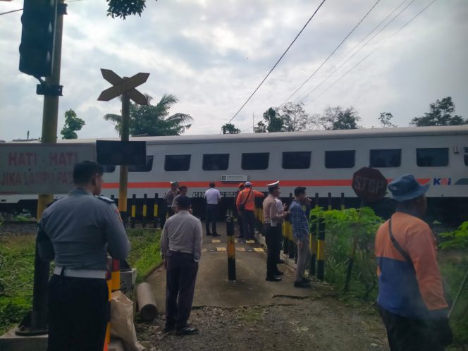 
 Tingkatkan Kelancaran Angkutan Lebaran 2026, KAI Daop 7 Tutup JPL 209 di Blitar