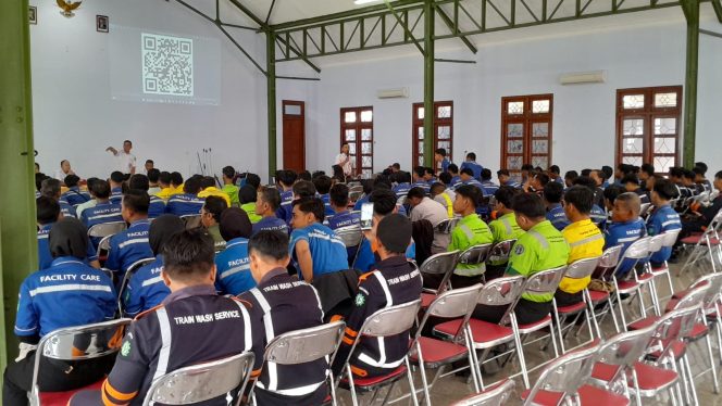 
 KAI Services Berikan Pembinaan 180 Petugas Cleaning di Yogyakarta Jelang Angkutan Lebaran 2026