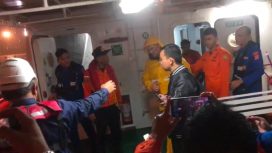 Proses evakuasi nakhoda di Perairan Selat Sunda. Foto istimewa/PPLP Tanjung Priok 