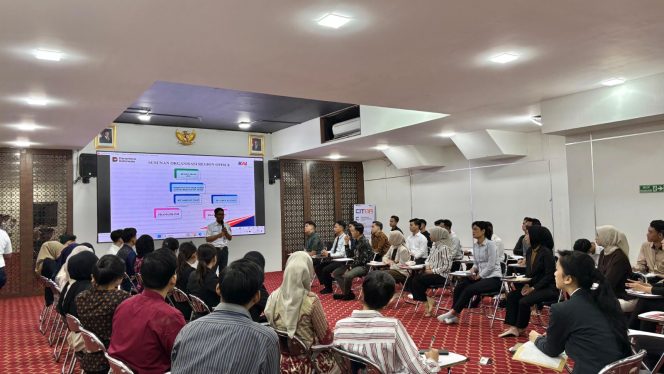 
 KAI Services Gelar Pelatihan Pelayanan Prima Prama-Prami untuk Persiapan Angkutan Lebaran 2026