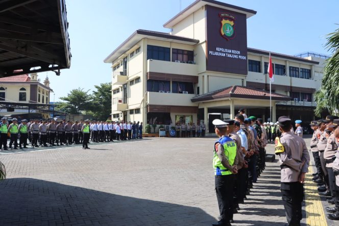 
 Polres Pelabuhan Tanjung Priok Gelar Apel Pasukan Operasi Ketupat Jaya 2026, Siap Amankan Arus Mudik Lebaran