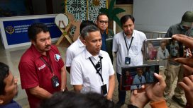 Yandri Trisaputra, Executive General Manager Pelindo Regional 2 Tanjung Priok bersama awak media