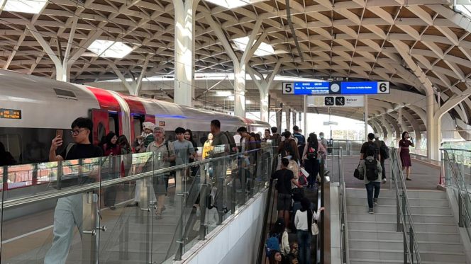 
 Penjualan Tiket Whoosh Angkutan Lebaran 2026 Tunjukkan Tren Positif, Penumpang Diprediksi Naik 4 Persen