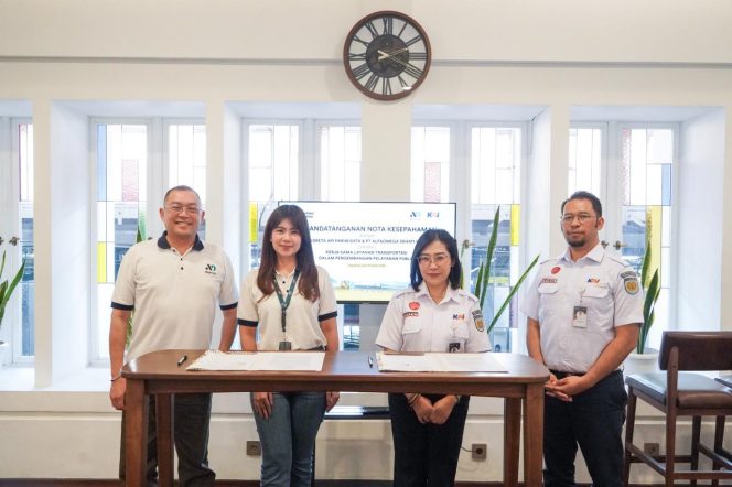 
 KAI Wisata Gandeng Joglosemar Executive Shuttle Bus Kembangkan Layanan Transportasi dan Pariwisata