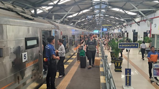 
 Arus Balik, Penjualan Tiket KA Jarak Jauh Tembus 101,2 Persen