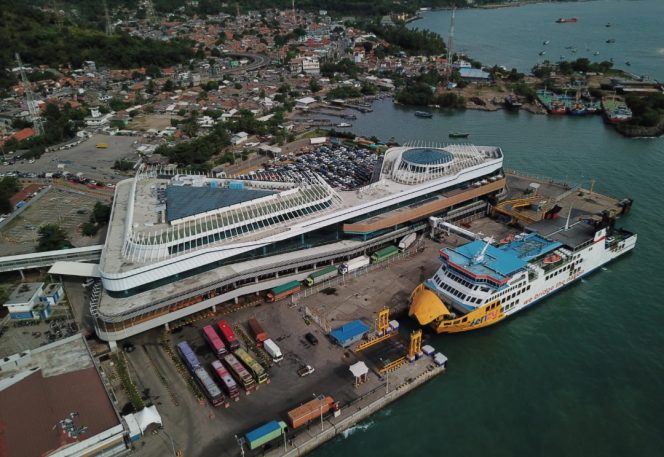 
 Pelabuhan penyeberangan