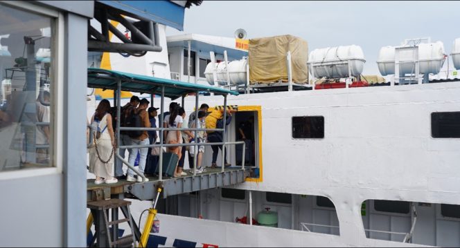 
 Layanan di Pelabuhan Penyeberangan