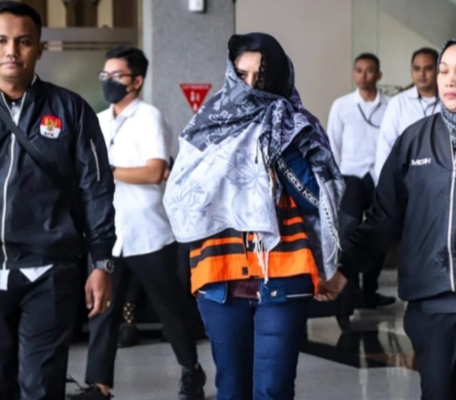 
 Bupati Fadia Tersangka Kasus Dugaan Korupsi, Berkembang Mitos Ini di Pekalongan