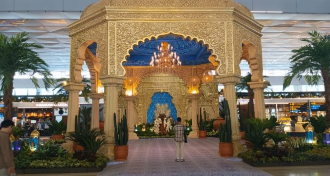 
 Nuansa Ramadhan di Bandara