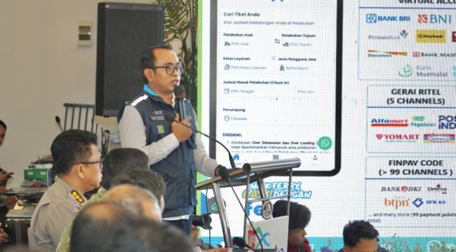 Dirut ASDP saat paparan