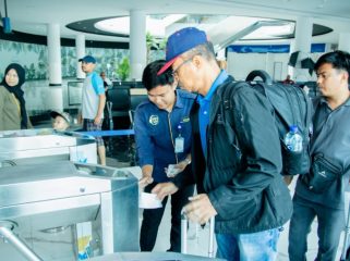 Pemudik di Pelabuhan Merak