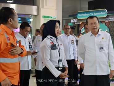 Kepala BPSDMP saat meninjau simpul transportasi di Yogya dan Magelang