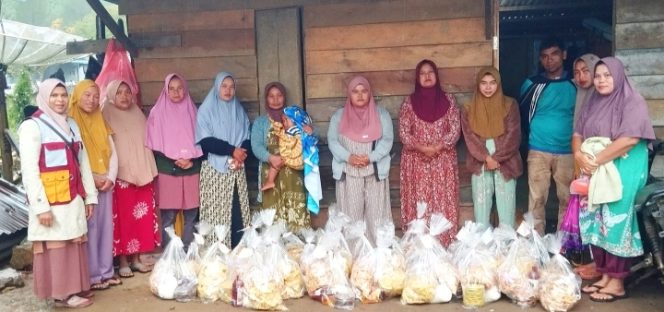 
 Sahabat Safar Salurkan 42 Paket Lebaran untuk Penyintas Longsor di Aceh Tengah