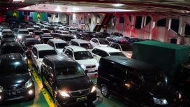 Peningkatan jumlah arus kendaraan di Pelabuhan Ketapang