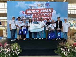 AirNav Indonesia Mudik Gratis dan Berbagi Harapan pada masyarakat luas di Stasiun Senen