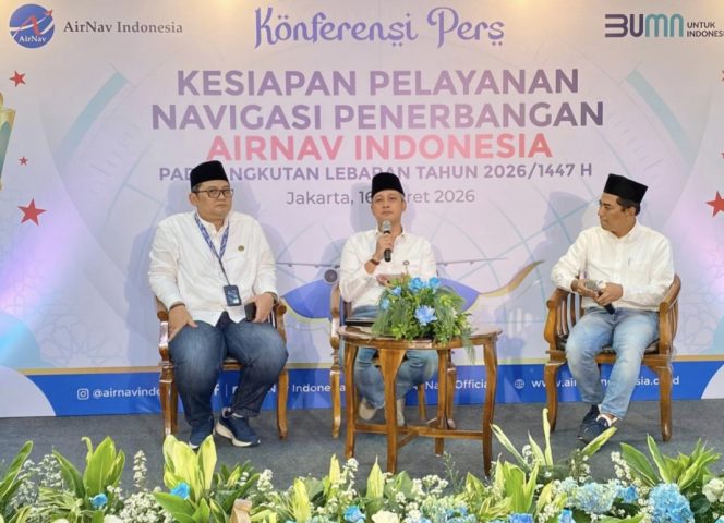 
 Dirop AirNav (tengah)