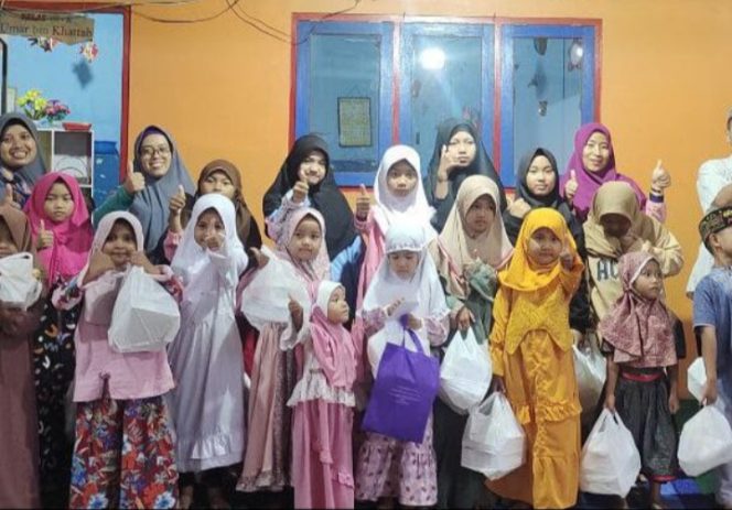 
 Tim Media AHY Jateng, SICE Foundation, dan Wartatrans.com Berbagi Kebahagiaan Ramadhan 2026