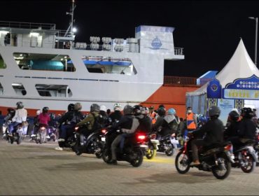 Suasana di Pelabuhan Ciwandan