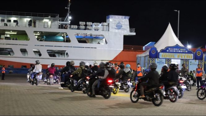 
 Suasana di Pelabuhan Ciwandan