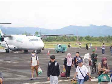 Penumpang rute Jakarta-Pagar Alam