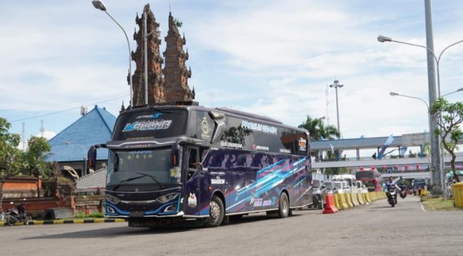 Suasana di Pelabuhan Gilimanuk