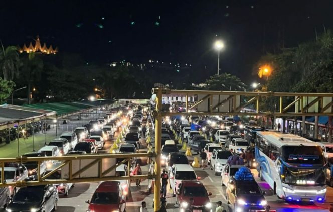 
 Suasana di Pelabuhan Penyeberangan Bakauheni